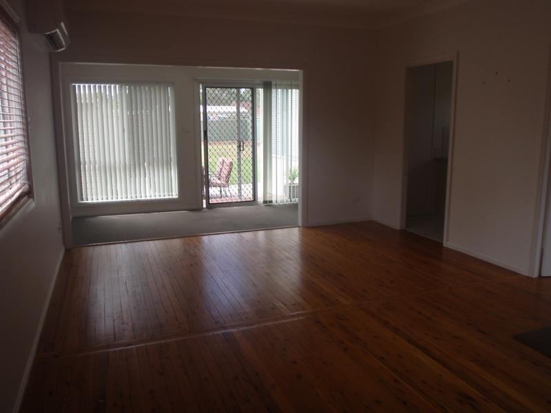 21 Rothwell St, Woy Woy NSW 2256