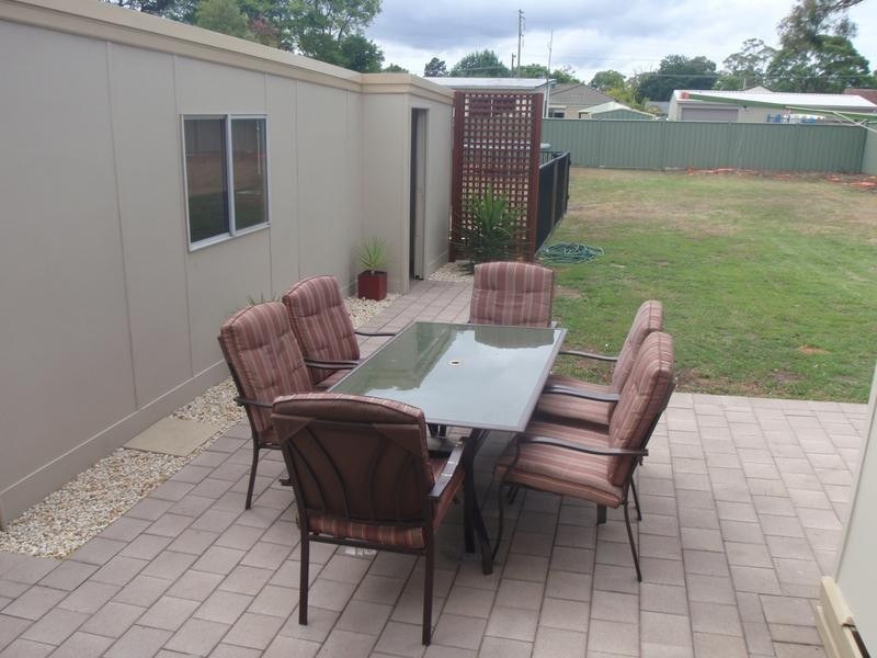 21 Rothwell St, Woy Woy NSW 2256