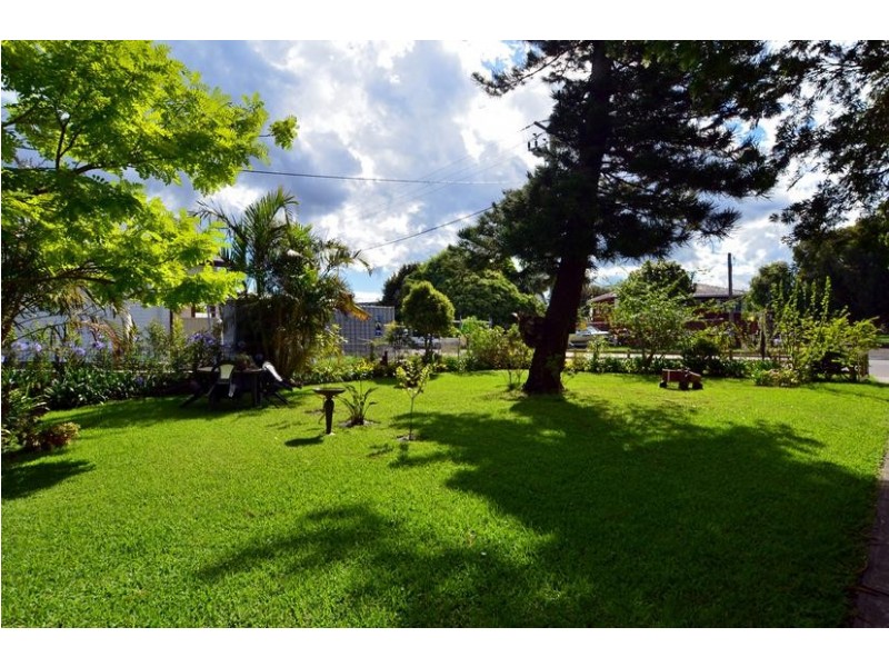 50 North Burge Rd, Woy Woy NSW 2256