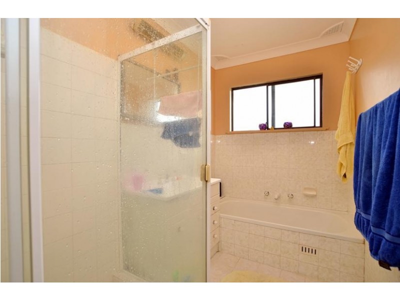 81 Watkin Ave, Woy Woy NSW 2256