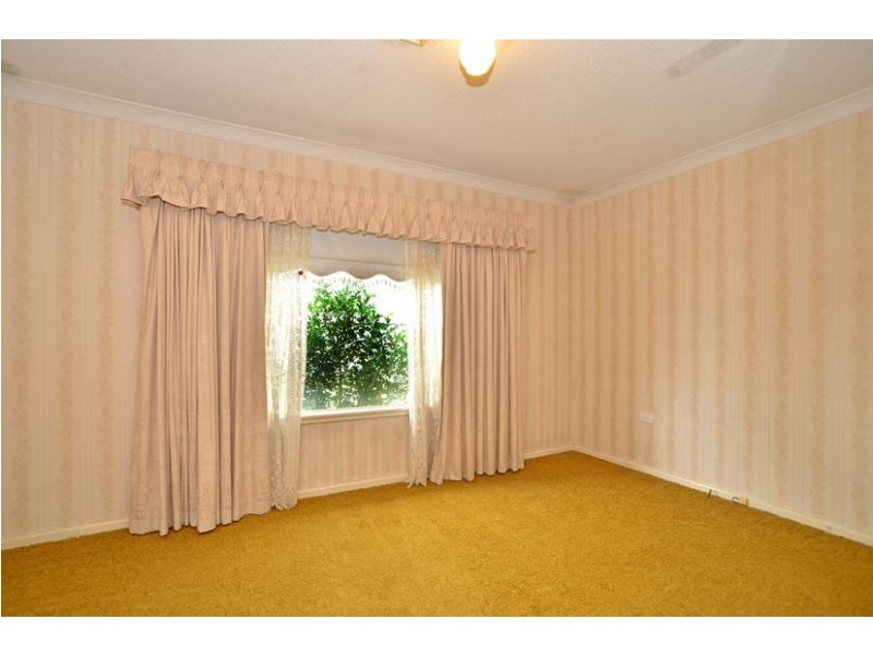 30 Dorothy Ave, Woy Woy NSW 2256