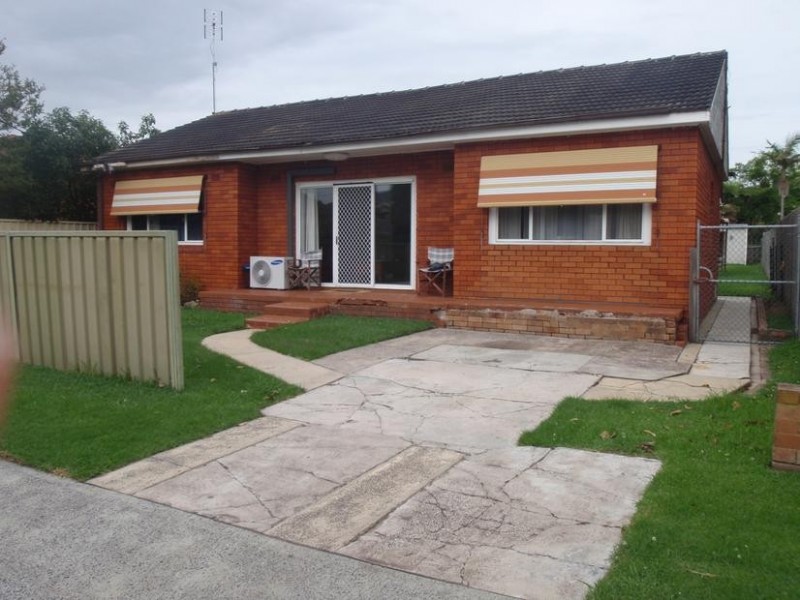 141 Booker Bay Rd, Booker Bay NSW 2257