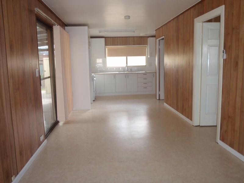 81 Barrenjoey Rd, Ettalong Beach NSW 2257