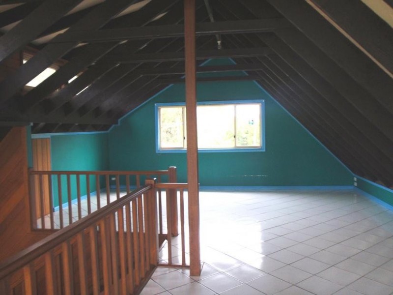 9 Lalina Ave, Woy Woy NSW 2256