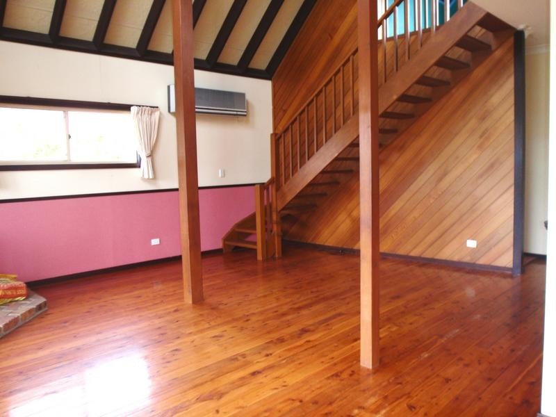 9 Lalina Ave, Woy Woy NSW 2256