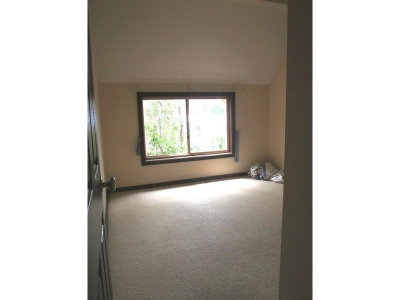 9 Lalina Ave, Woy Woy NSW 2256
