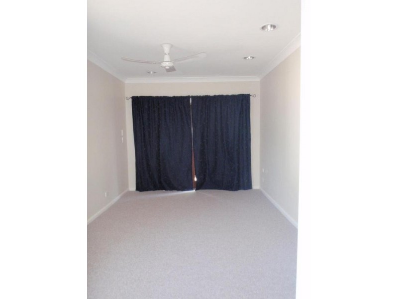 70 McEvoy Avenue, Umina Beach NSW 2257