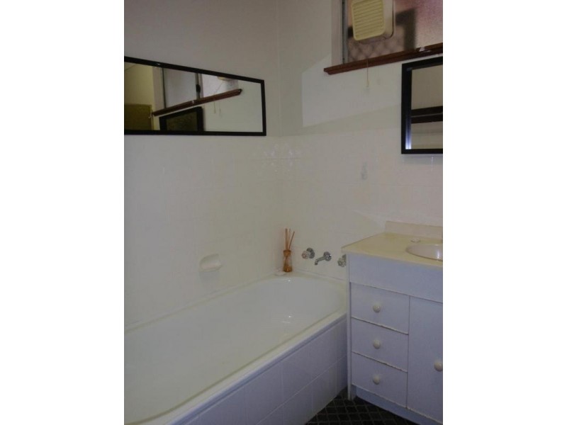 97 Neera Rd, Umina Beach NSW 2257