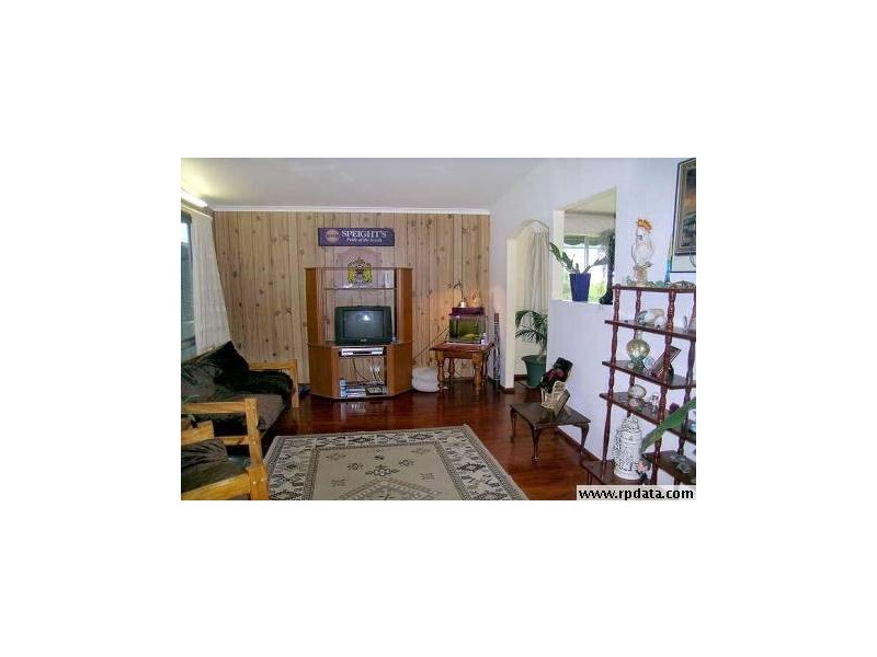 34 Boronia Avenue, Woy Woy NSW 2256