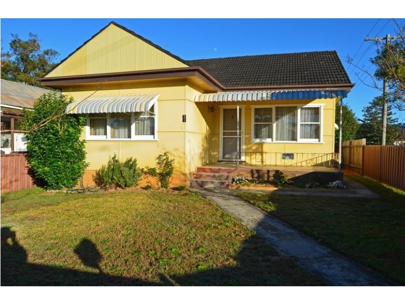 251 Trafalgar Ave, Umina Beach NSW 2257