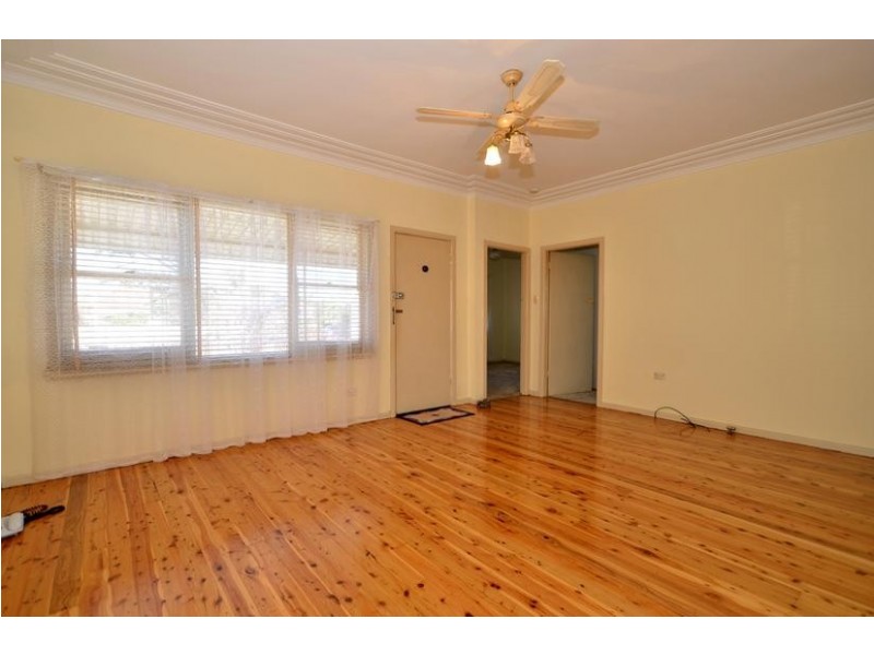 251 Trafalgar Ave, Umina Beach NSW 2257