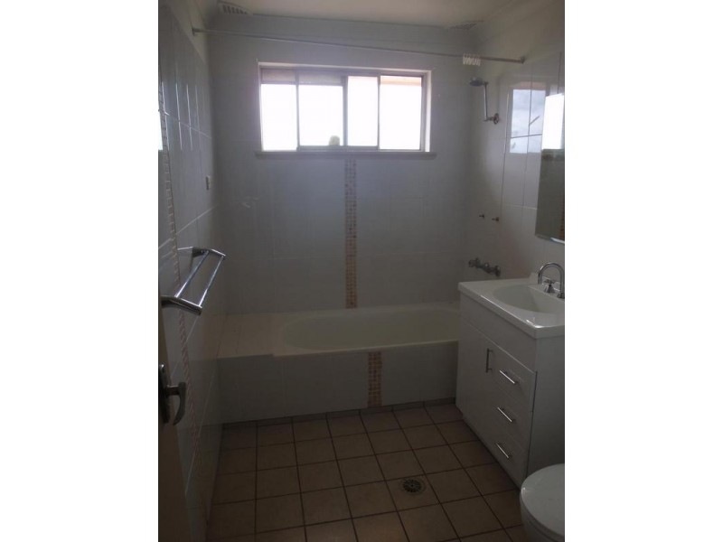 65 Albion St, Umina Beach NSW 2257