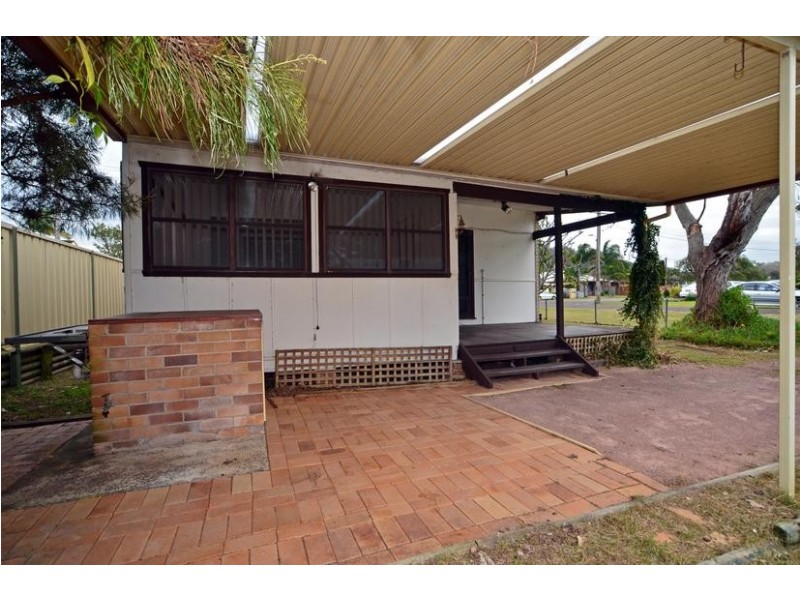 27 Webb Rd, Booker Bay NSW 2257