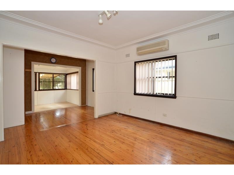 27 Webb Rd, Booker Bay NSW 2257