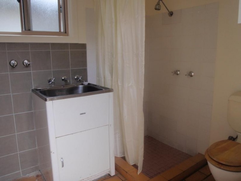 Cabin/66 Bourke Rd, Ettalong Beach NSW 2257