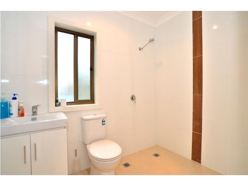 8 Priestman Ave, Umina Beach NSW 2257