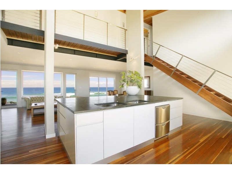 51 Ocean View Dr, Wamberal NSW 2260