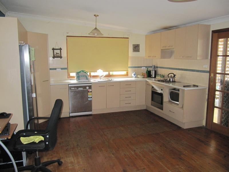 82 Neptune St, Umina Beach NSW 2257