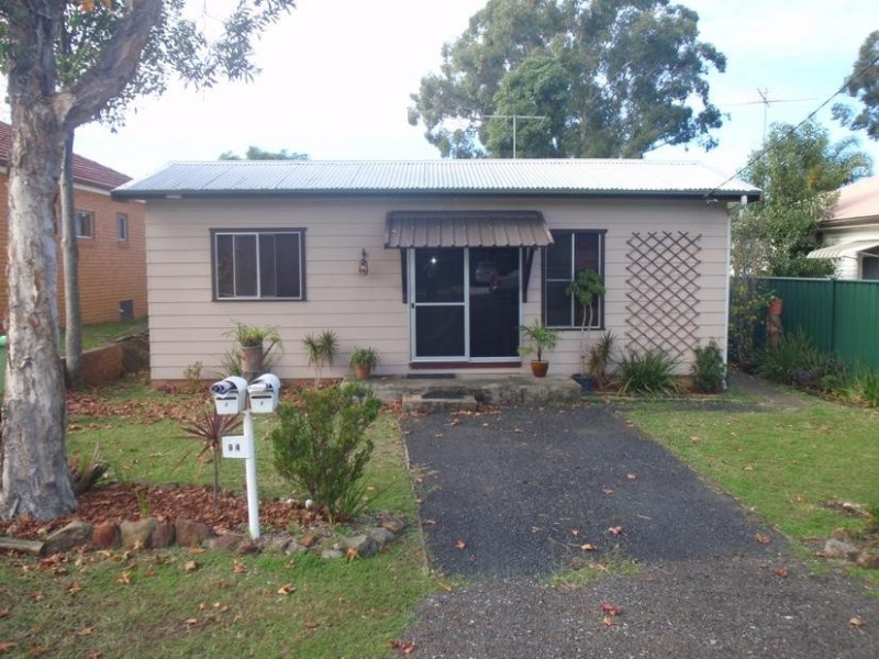 94 Springwood Avenue, Ettalong Beach NSW 2257