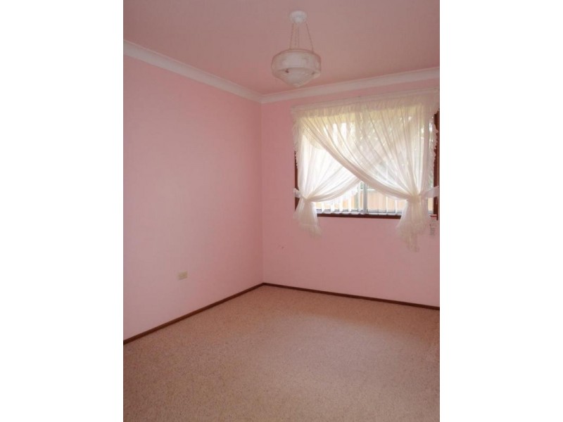 12 Mount Ettalong Rd, Umina Beach NSW 2257