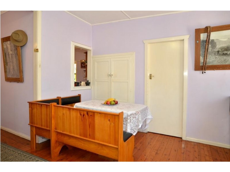 166 Barrenjoey Rd, Ettalong Beach NSW 2257