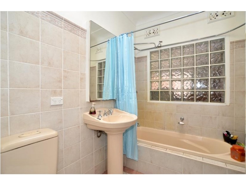 166 Barrenjoey Rd, Ettalong Beach NSW 2257