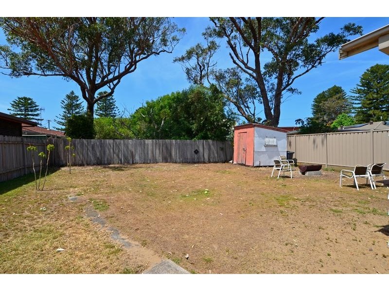 166 Barrenjoey Rd, Ettalong Beach NSW 2257