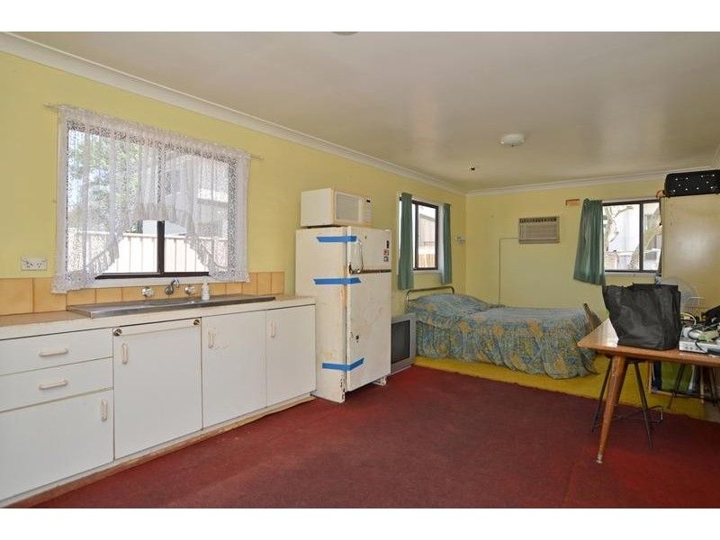 166 Barrenjoey Rd, Ettalong Beach NSW 2257