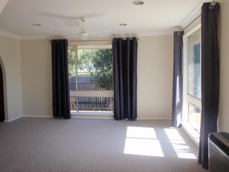 70 McEvoy Ave, Umina Beach NSW 2257