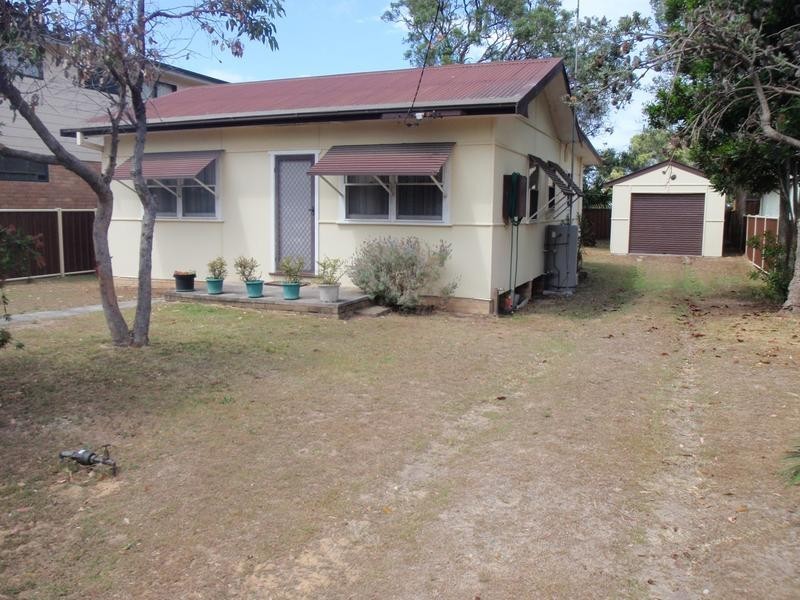 48 Palm St, Umina Beach NSW 2257