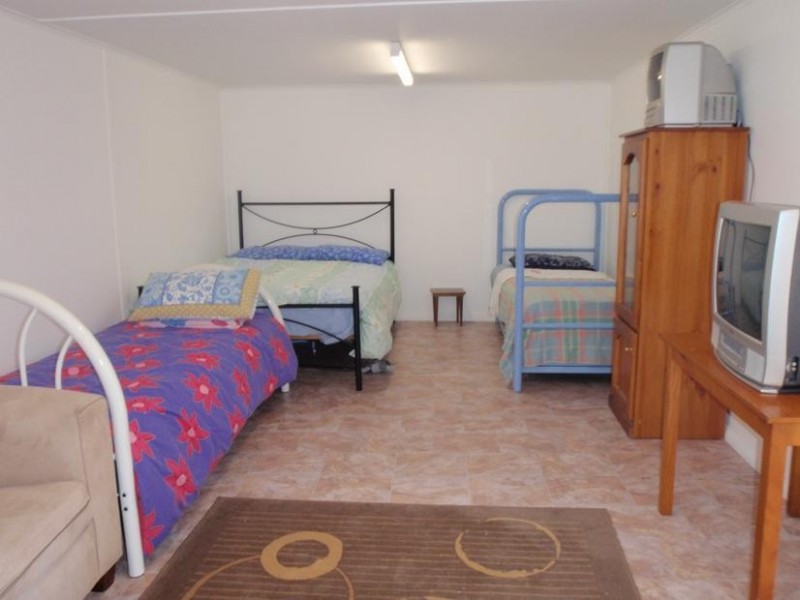 Cabin/30 Dorothy Ave, Woy Woy NSW 2256