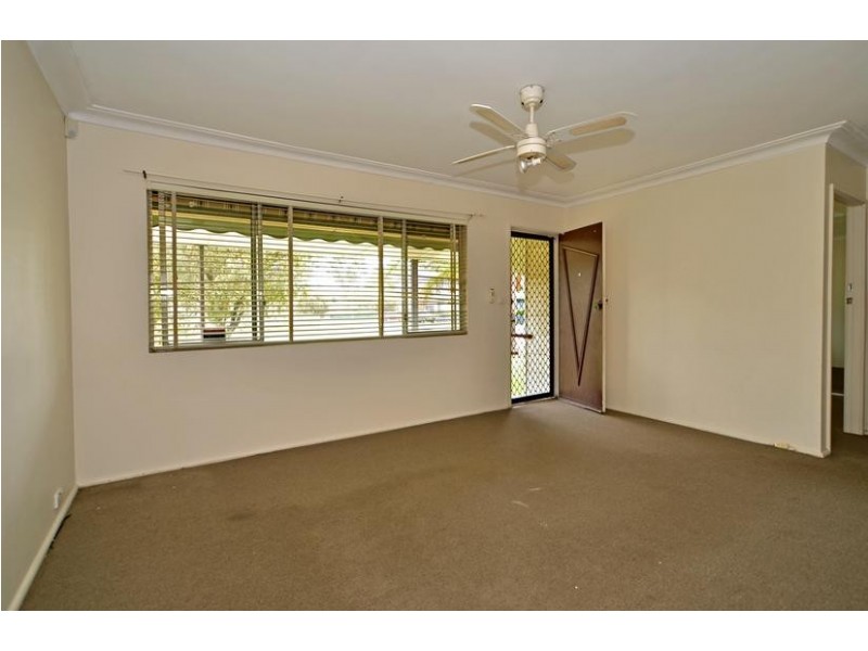 42 Trafalgar Avenue, Woy Woy NSW 2256