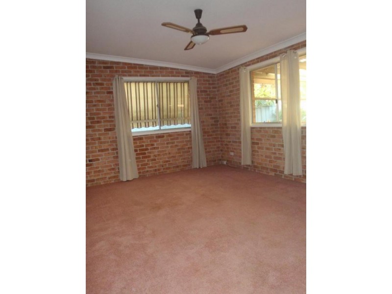 10 Bourke Rd, Ettalong Beach NSW 2257