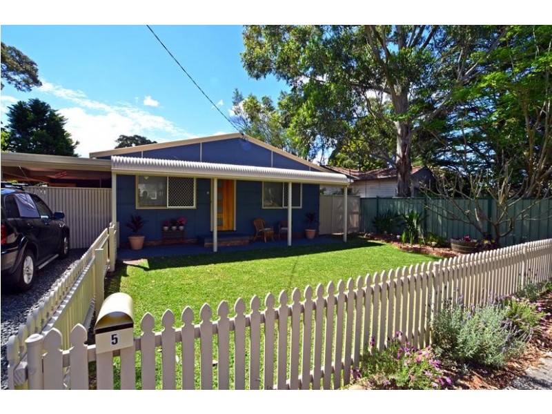 5 Hillview St, Woy Woy NSW 2256