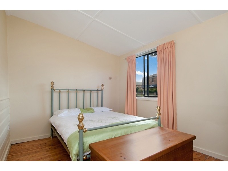 17 Pacific Ave, Ettalong Beach NSW 2257