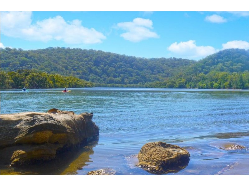 21 Jacaranda Ave, Patonga NSW 2256