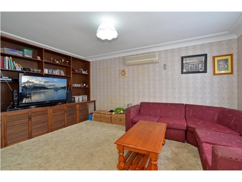 77 Pozieres Avenue, Umina Beach NSW 2257