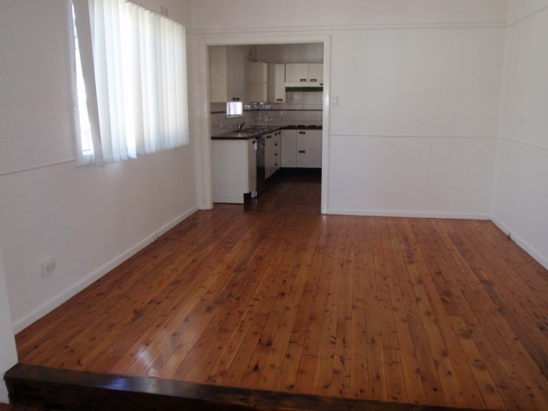 183 Trafalgar Ave, Umina Beach NSW 2257