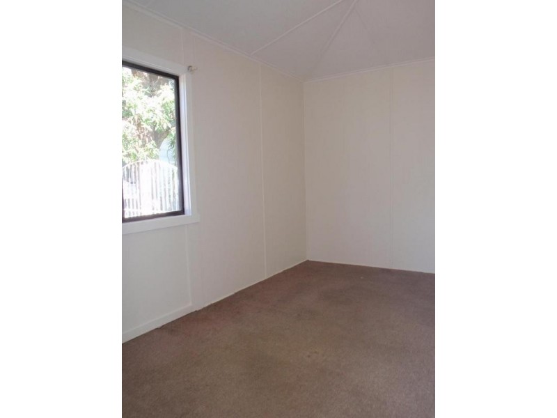 10 Palm Street, Ettalong Beach NSW 2257