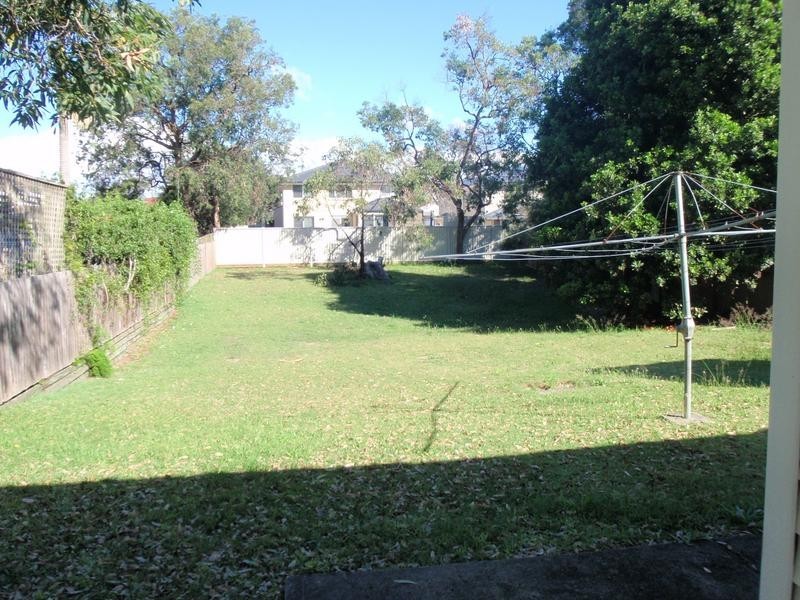 10 Palm Street, Ettalong Beach NSW 2257