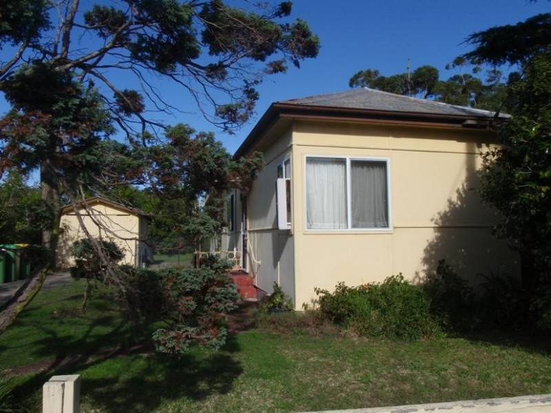 70 Karingi Street, Ettalong Beach NSW 2257