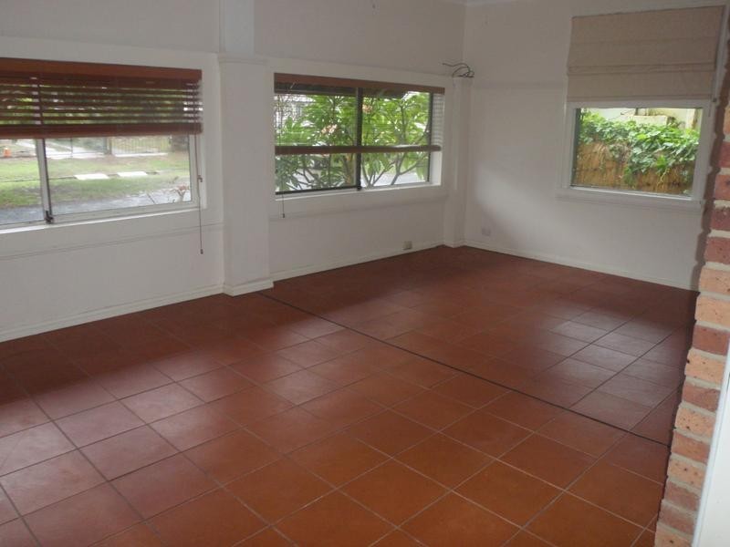 18 Jacaranda Ave, Patonga NSW 2256