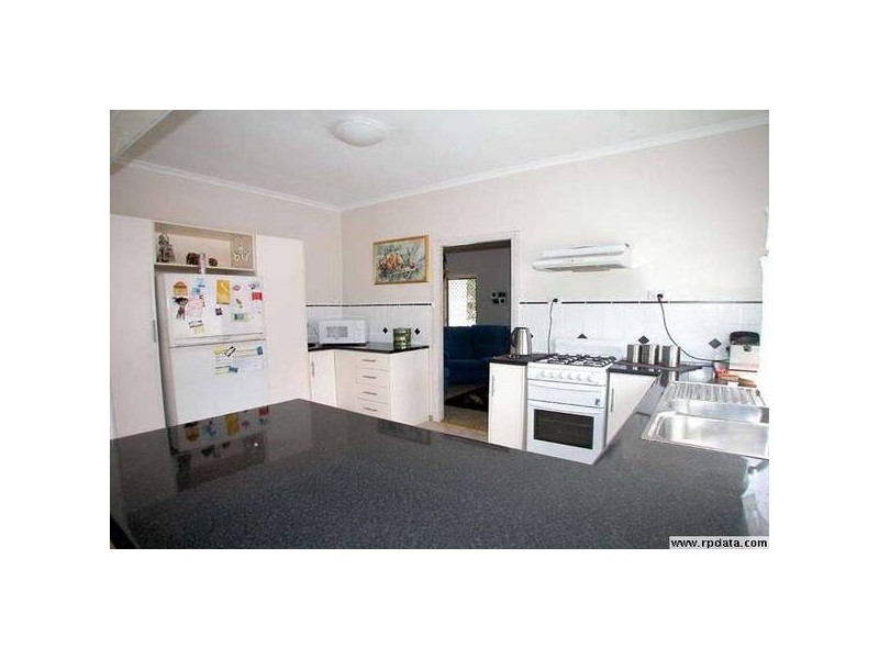 38 Cogra Rd, Woy Woy NSW 2256