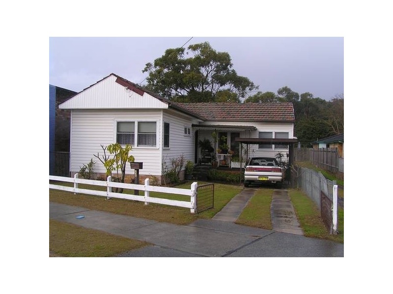 306 Ocean View Rd, Ettalong Beach NSW 2257