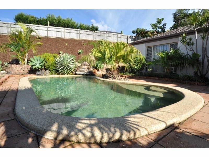 27 Daintree Drive, Parkwood QLD 4214