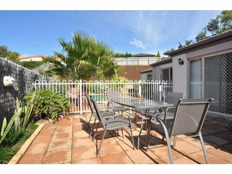 27 Daintree Drive, Parkwood QLD 4214