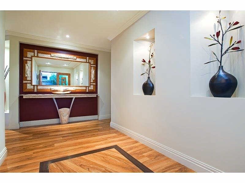 6 Shute Court, Paradise Point QLD 4216