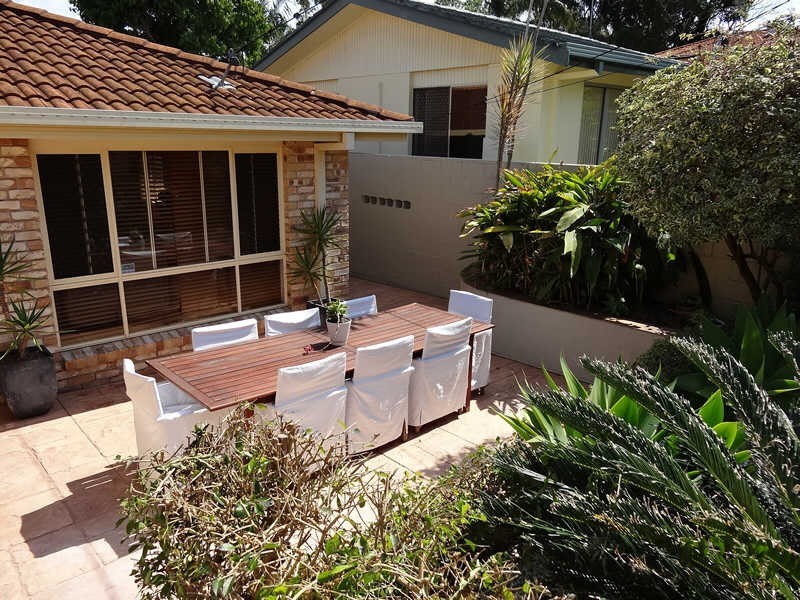 2/10 Louise St, Southport QLD 4215