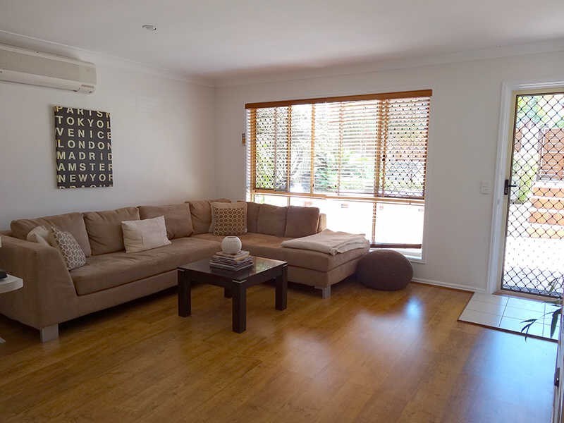 2/10 Louise St, Southport QLD 4215