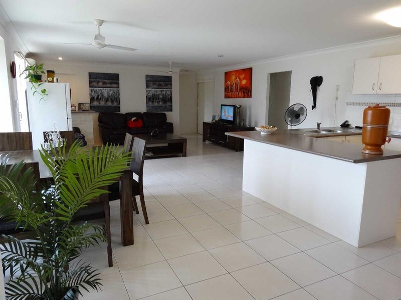 17 Silkwood Way, Molendinar QLD 4214